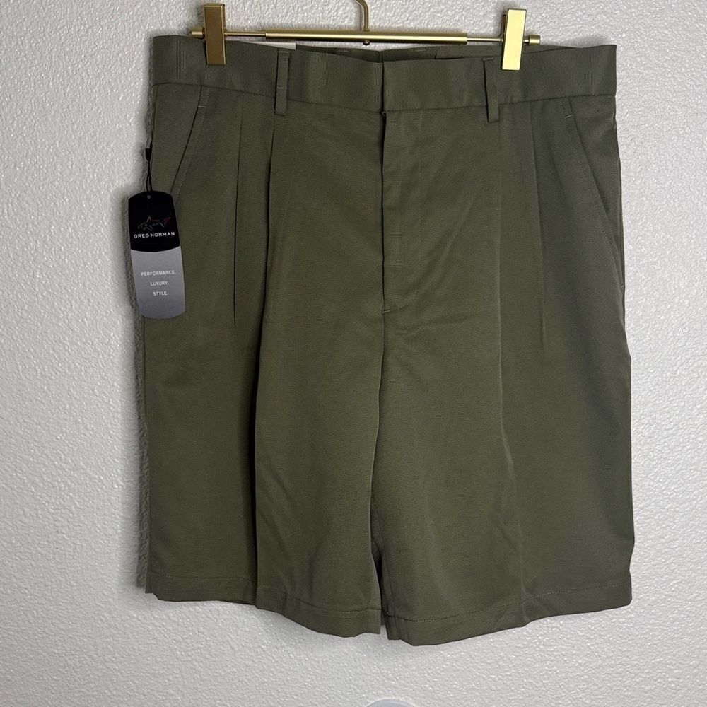 Greg Norman Collection Olive Men's Flat Front Shorts- Size 33